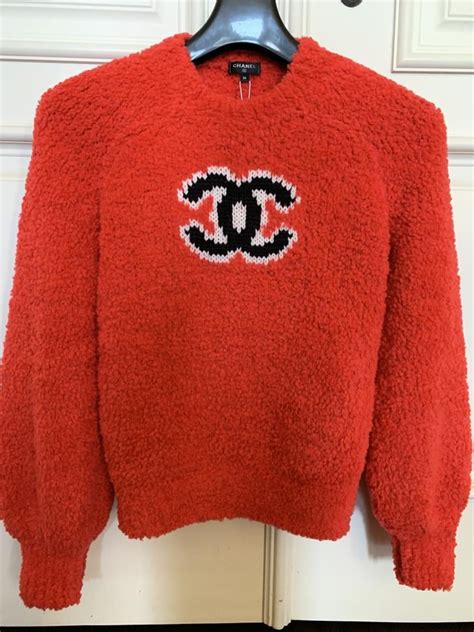 Want to Knit a Chanel